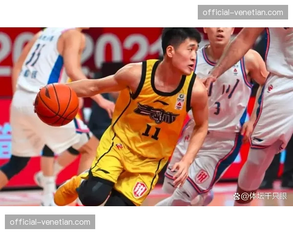 福建皮特森状态起伏影响进攻 外援稳定性决定球队上限